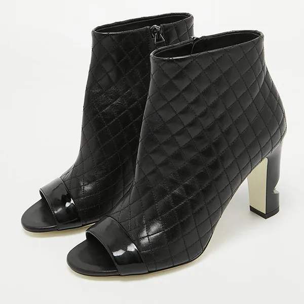 Giày Boot Nữ Chanel Leather Open Toe Màu Đen Size 36.5