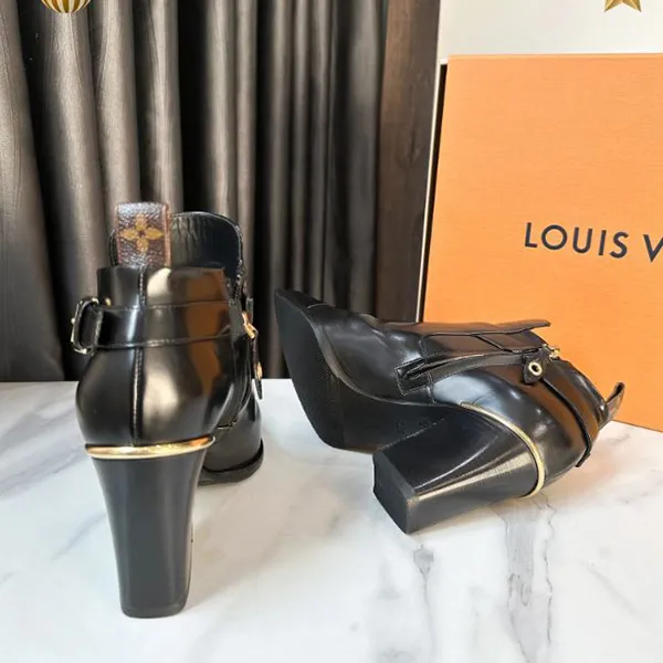 Giày Boot Nữ Louis Vuitton LV Leather Side Zip Short Monogram Black Màu Đen Size 36.5