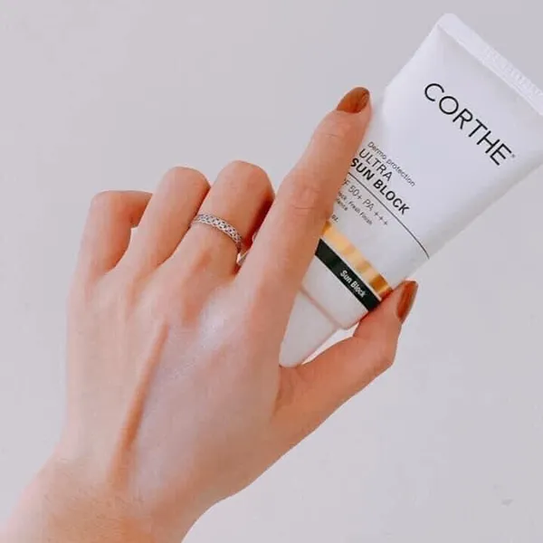 Kem Chống Nắng Corthe Dermo Protection Ultra Sun Block SPF50+/PA+++ 50g