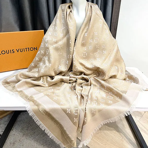 Khăn Quàng Cổ Nữ Louis Vuitton LV Monogram Scarf Màu Vàng Cát