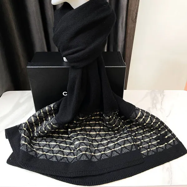 Khăn Quàng Cổ Nữ Chanel Scarf Black Màu Đen - Thời trang - Vua Hàng Hiệu