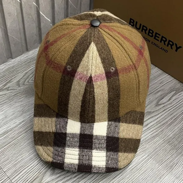 Mũ Burberry Baseball Cap In Check Wool Màu Kẻ Nâu Size M