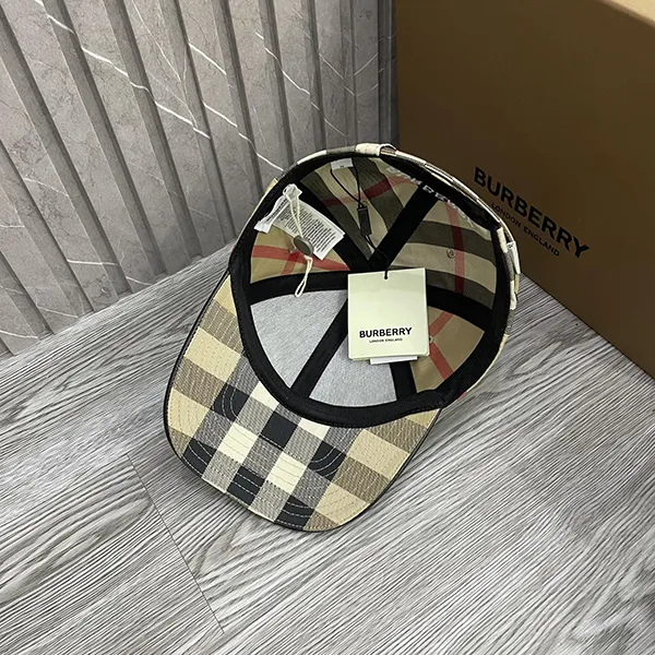 Mũ Burberry Beige Check Baseball Cap 8056076 Màu Be Size XS - Mũ nón - Vua Hàng Hiệu