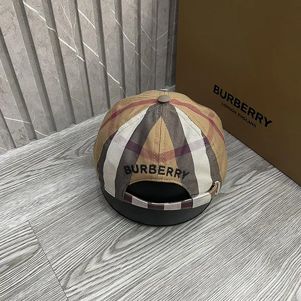 Mũ Burberry Check Baseball Cap Màu Nâu Size M