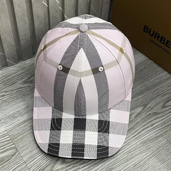 Mũ Burberry Checked Baseball Cap Pink Màu Hồng Size M
