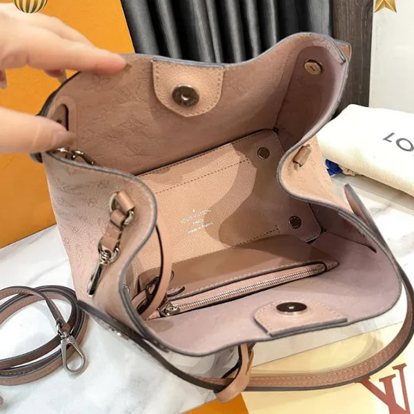 Set Túi Xách Nữ Louis Vuitton LV Mahina Hina PM Magnolia 2WAY Bag Màu Hồng Nude