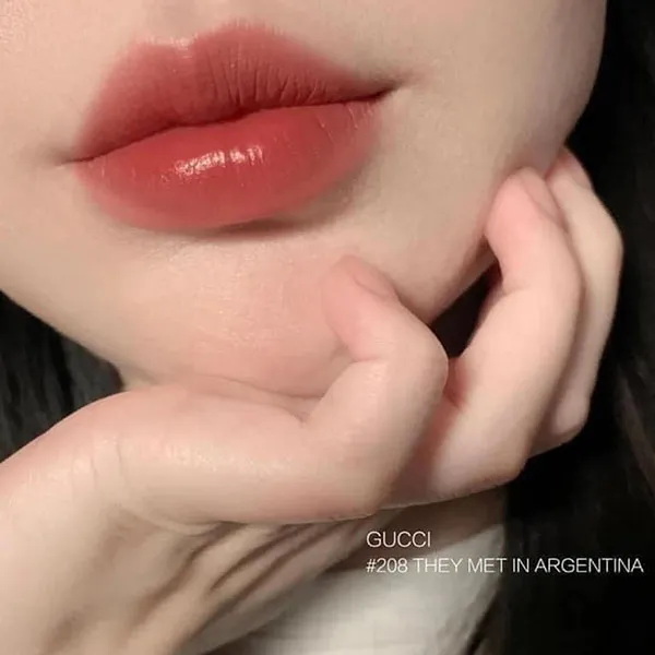 Son Gucci 208 They Met In Argentina Màu Cam Đất 1g