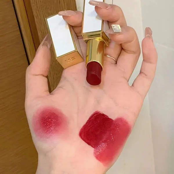 Son Tom Ford Ultra Shine Lip Color 160 Ile Privee Màu Đỏ Trầm