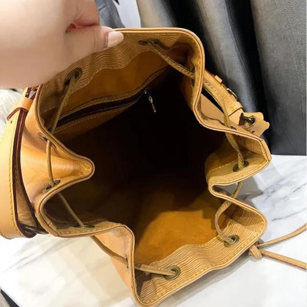 Túi Đeo Chéo Nữ Louis Vuitton LV Epi Noe M44007 Shoulder Bag Winnipeg Màu Vàng - 4
