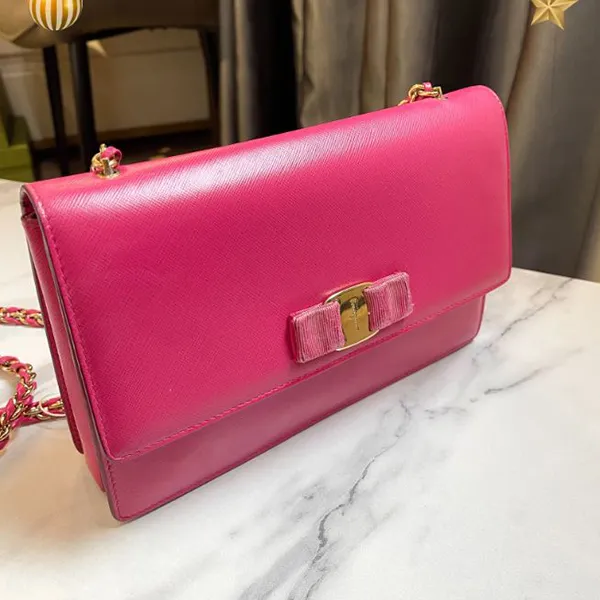 Túi Đeo Chéo Nữ Salvatore Ferragamo Vara Shoulder Bag Màu Hồng - Túi xách - Vua Hàng Hiệu