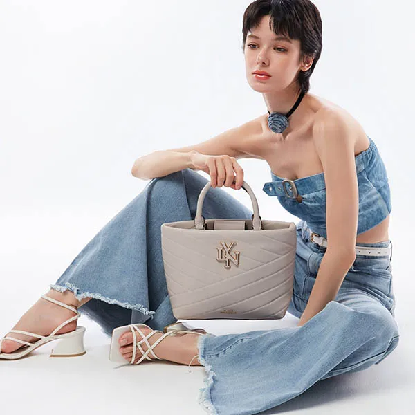 Túi Đeo Vai Nữ Lyn Mova Shopping Shoulder Bags LL23FBF249 Màu Xám