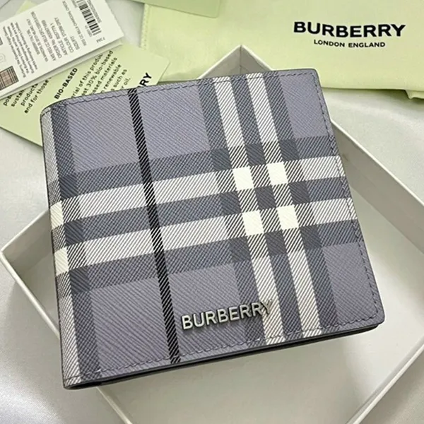 Ví Nam Burberry Logo-Plaque Check-Pattern Wallet Màu Ghi Xám ( Logo Kim Loại Màu Bạc)