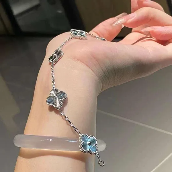 Vòng Đeo Tay Nữ Jewery Luxury Typ Armband Màu Bạc - Trang sức - Vua Hàng Hiệu