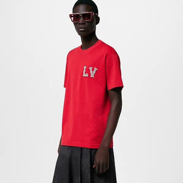 Áo Phông Nam Louis Vuitton LV Red With Logo Embroidered Tshirt 1AFJEB Màu Đỏ
