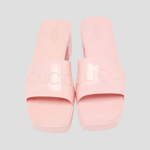 Dép Nữ Gucci Mules With Embossed Logo In Wild Rose Rubber 624730J8700 Màu Hồng
