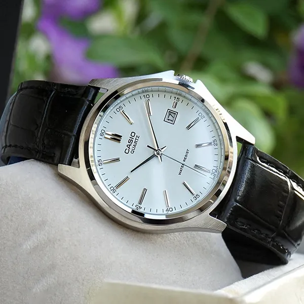 Đồng Hồ Nam Casio Quartz MTP-1183E-7ADF Màu Trắng Đen