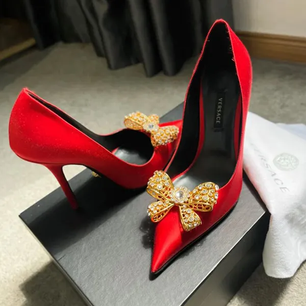 Giày Cao Gót Nữ Versace Medusa Pumps Schleife Màu Đỏ Size 37.5 - Giày - Vua Hàng Hiệu