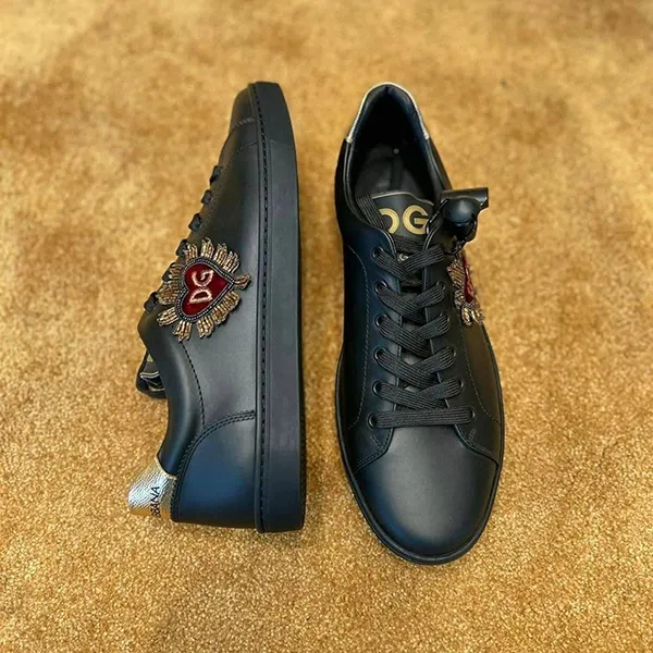 Giày Sneaker Nam Dolce & Gabbana D&G Black With Heart Logo Embroidered CS1640 Màu Đen Size 40