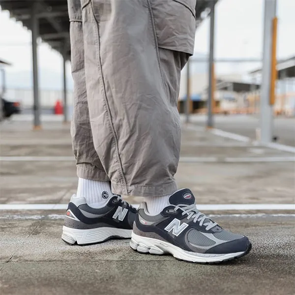Giày Thể Thao New Balance 2002R Grey Graphite M2002RSF Màu Xanh Navy Xám Size 44 - Giày - Vua Hàng Hiệu