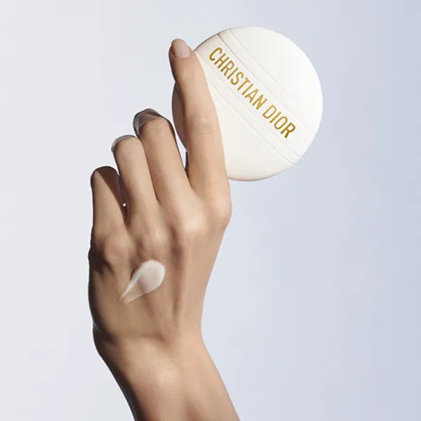 Kem Dưỡng Da Tay, Móng Tay Và Vùng Ngực Dior J’adore Les Adorables Hand, Nail And Décolleté Cream 50ml - Mỹ phẩm - Vua Hàng Hiệu