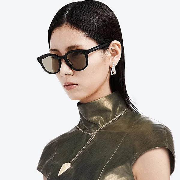 Kính Mát Gentle Monster Sunglasses Jade 01(BR) Màu Nâu Đen