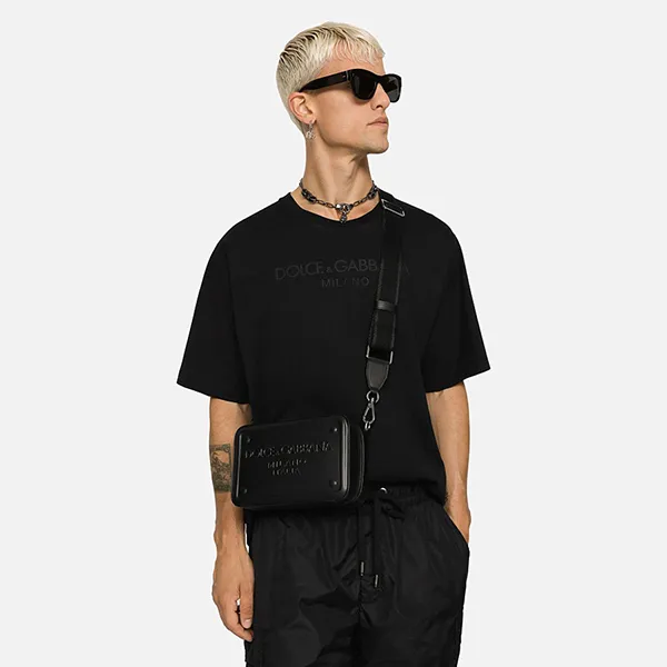 Túi Đeo Chéo Nam Dolce & Gabbana D&G Crossbody Bag In Calfskin With Embossed Logo Màu Đen