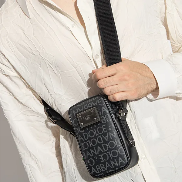 Túi Đeo Chéo Nam Dolce & Gabbana D&G Black Monogrammed Shoulder Bag Màu Đen