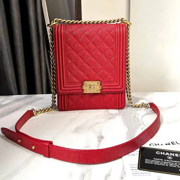 Túi Đeo Chéo Nữ Chanel Red Bag In Quilted Caviar Leather With Gold Hardware Màu Đỏ