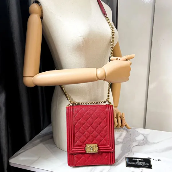 Túi Đeo Chéo Nữ Chanel Red Bag In Quilted Caviar Leather With Gold Hardware Màu Đỏ