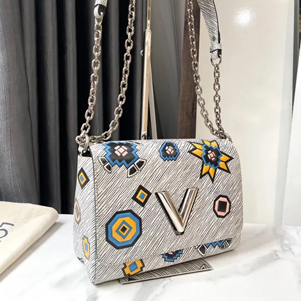 Túi Đeo Chéo Nữ Louis Vuitton LV Twist MM Epidenim Leather M50824 Bron Gris 2way Handbag Shoulder Bag Màu Xám - Túi xách - Vua Hàng Hiệu