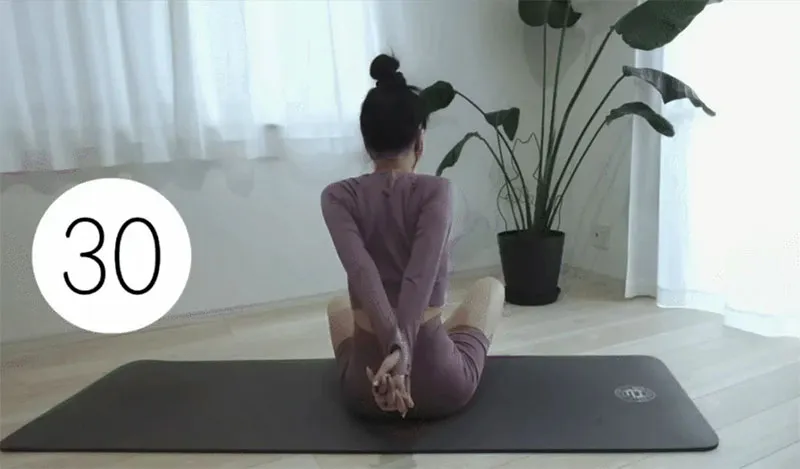 Bài tập thu nhỏ bắp tay trong 14 ngày giúp nàng diện váy dây tự tin hơn - 6