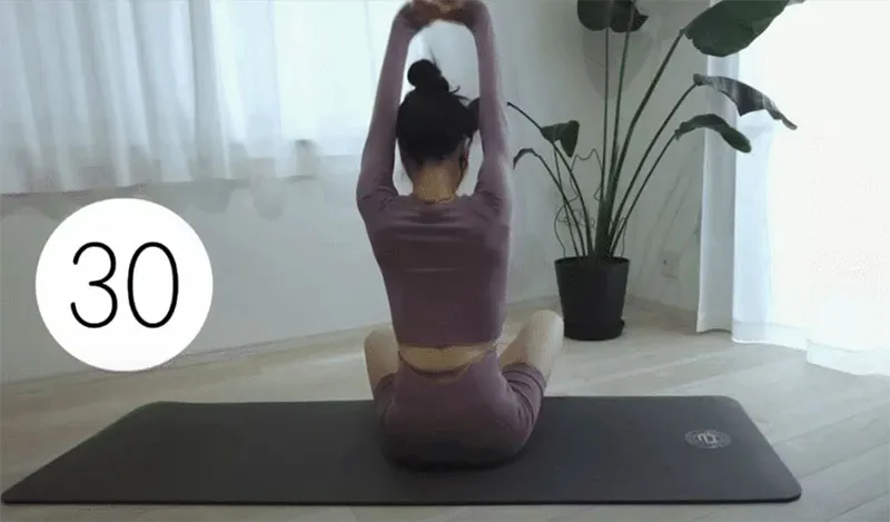 Bài tập thu nhỏ bắp tay trong 14 ngày giúp nàng diện váy dây tự tin hơn - 10