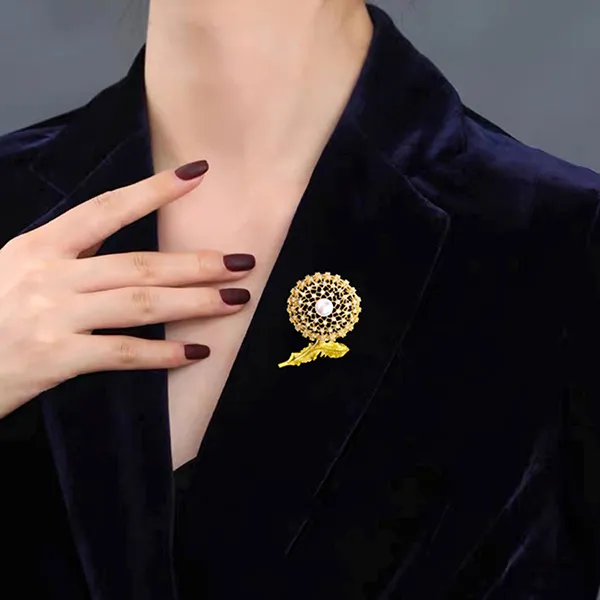 Cài Áo Nữ Meri Bồ Công Anh BR673 Màu Vàng Gold