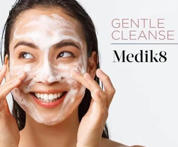 Combo Sữa Rửa Mặt Medik8 Surface Radiance Cleanse 150ml Và Serum Cấp Ẩm Phục Hồi Da Medik8 Hydr8 B5 30ml - 4