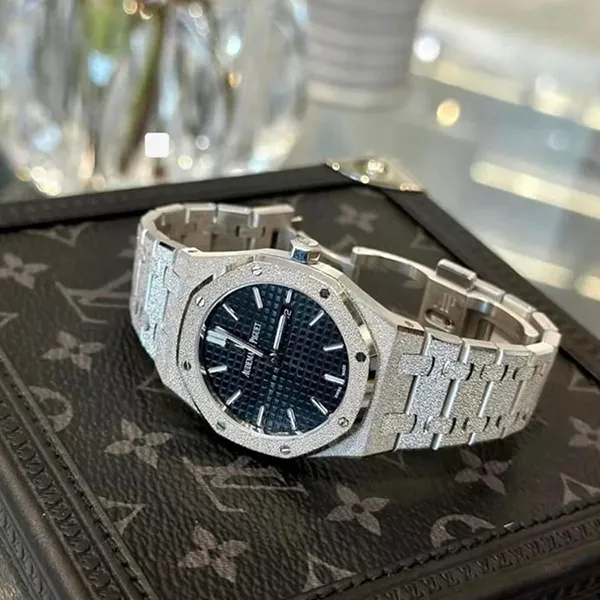 Đồng Hồ Audemars Piguet Royal Oak 67653BC.GG.1263BC.02 33mm Màu Bạc Đen - 3