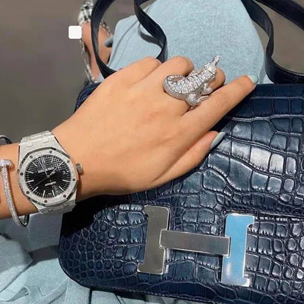 Đồng Hồ Audemars Piguet Royal Oak 67653BC.GG.1263BC.02 33mm Màu Bạc Đen