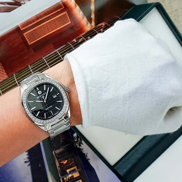Đồng Hồ Nam Bentley Nautilus BL1869-101MWBI-DMS-D Màu Bạc Đen