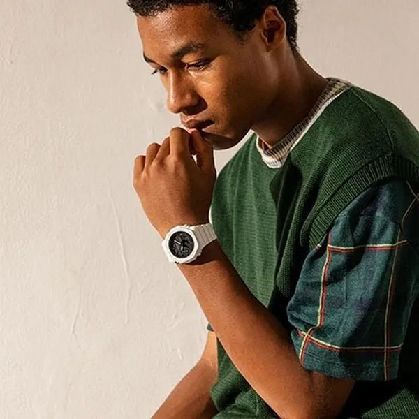Đồng Hồ Nam Casio G-Shock GA-2100-7A Màu Trắng Đen