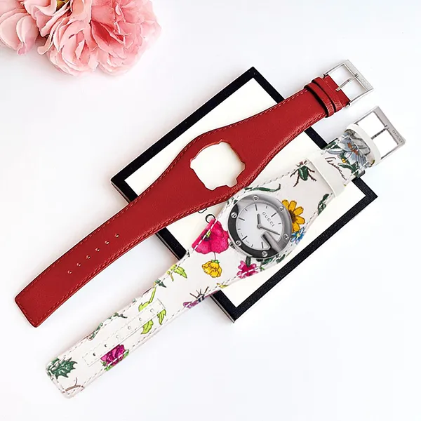 Đồng Hồ Nữ Gucci Bandeau Flora Flower Watch 104/YA104511 Màu Trắng Họa Tiết Hoa (Kèm Dây Da Đỏ) - 3