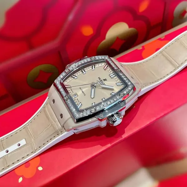 Đồng Hồ Nữ Hublot Spirit Of Bigbang 39mm Ceramic Beige 665.CZ.891B.LR.1204 39mm Màu Be - Đồng hồ - Vua Hàng Hiệu