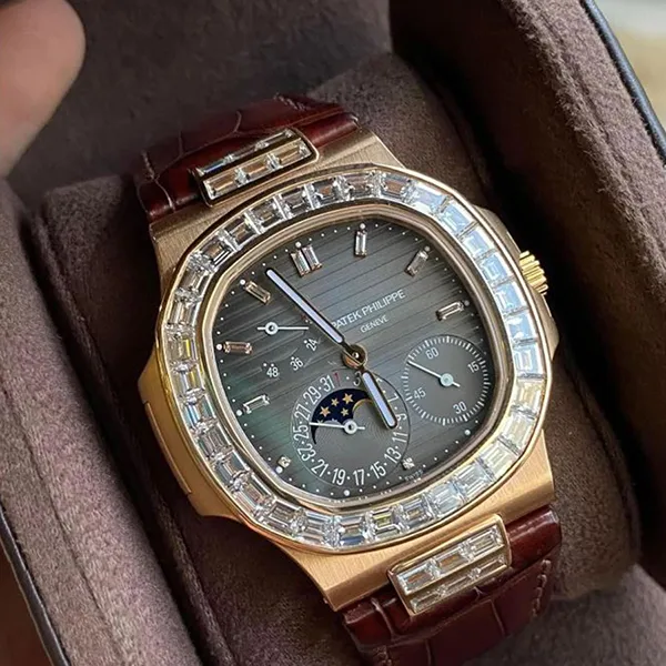 Đồng Hồ Nữ Patek Philippe Nautilus 5724R-001 Rose Gold Màu Xám/ Vàng Hồng - Đồng hồ - Vua Hàng Hiệu