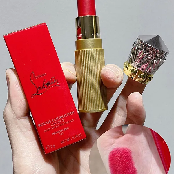 Son Christian Louboutin Silky Satin On The Go Satin Lipstick 111 Private Red Màu Đỏ Cổ Điển