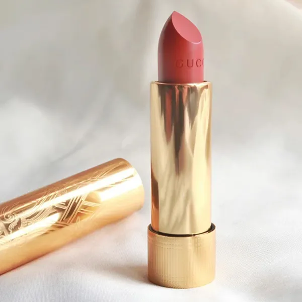 Son Gucci 208 They Met In Argentina, Rouge À Lèvres Satin Lipstick Màu Hồng Cam - 2