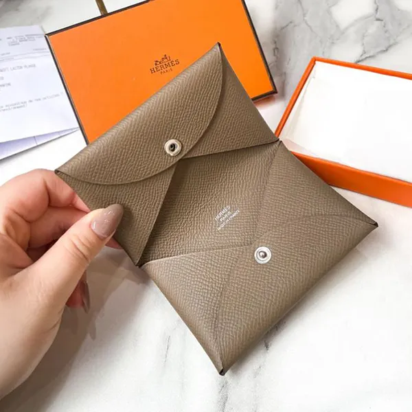 Ví Nữ Hermès Etoupe Chèvre Mysore Calvi Card Holder Palladium Hardware Màu Xám