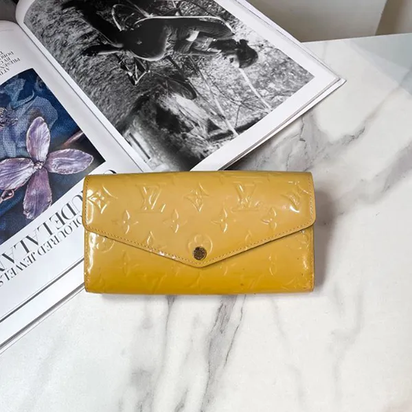 Ví Nữ Louis Vuitton LV Monogram Sarah Vernis Portofoyille Bi Fold Wallet Yeallow Màu Vàng - 1