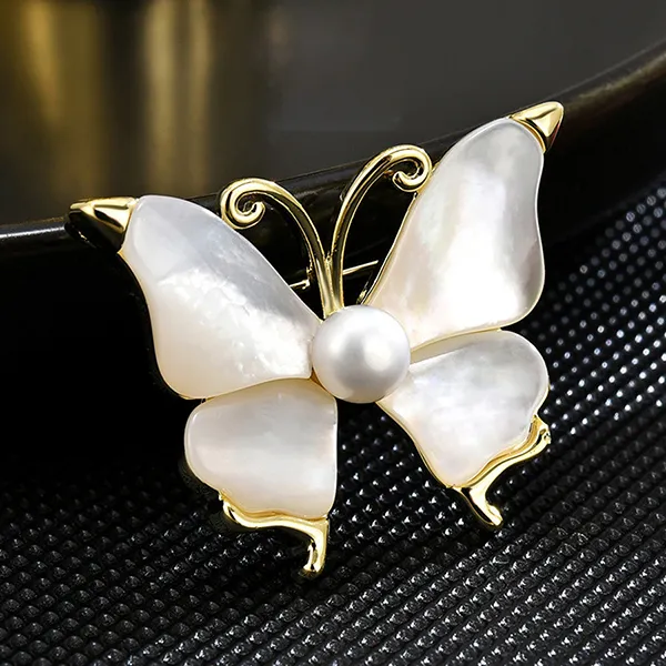 Cài Áo Nữ Meri Elegant Butterfly BR718 Màu Vàng/Trắng