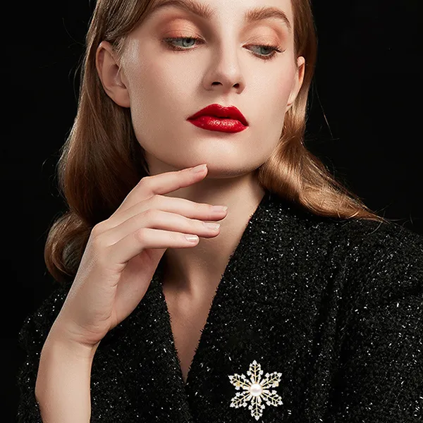 Cài Áo Nữ Meri Fleur De Perle BR708 Màu Vàng/Trắng