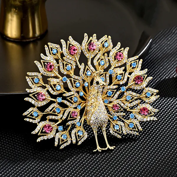 Cài Áo Nữ Meri Golden Peacock BR704 Nhiều Màu