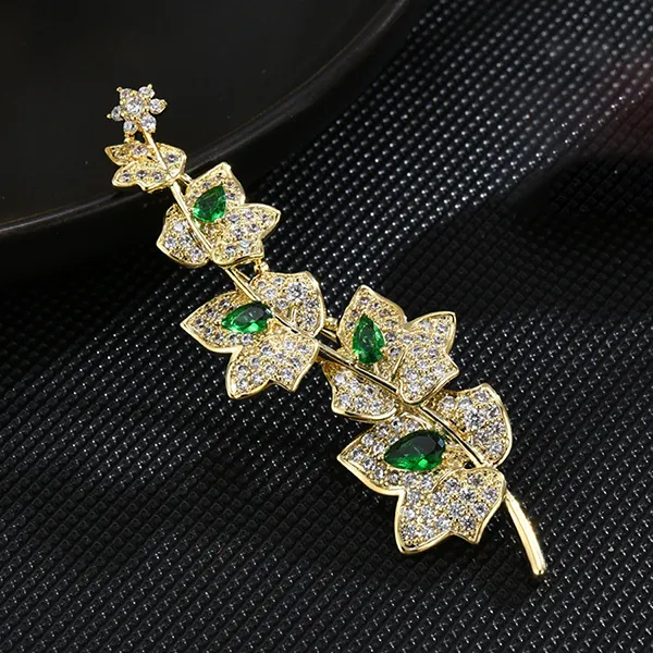 Cài Áo Nữ Meri Ivy Leaf BR717 Màu Vàng Gold