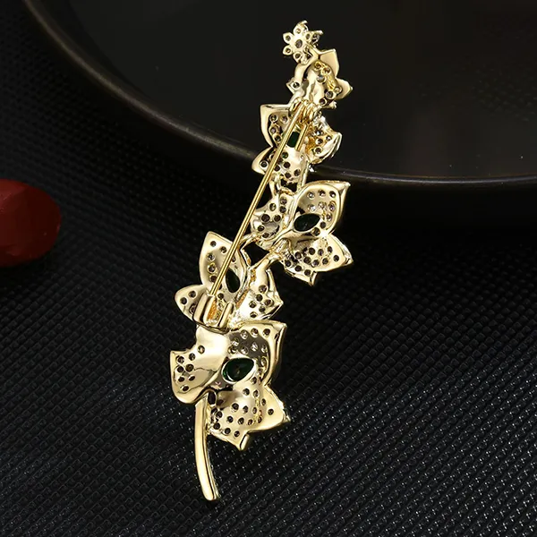 Cài Áo Nữ Meri Ivy Leaf BR717 Màu Vàng Gold
